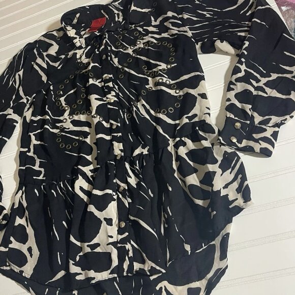 V CRISTINA WOMEN’S ANIMAL  PRINT BLACK /IVORY 100% POLYESTER BLOUSE SIZE M - Picture 5 of 12